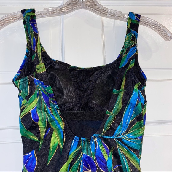 Vintage One Piece Floral Swimsuit - Picture 5 of 8